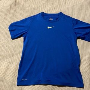 Boys Nike Dri-fit t-shirt